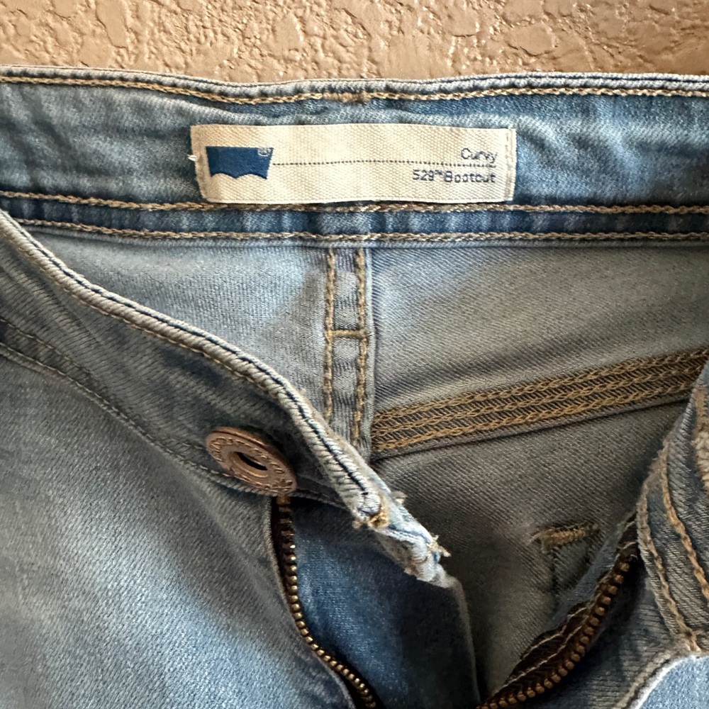 Levi’s | Jeans - Picture 5 of 5